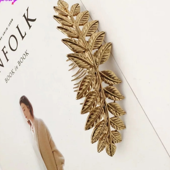 * Sophia* Silver Leaf Hair Clip - Picture 4 of 6